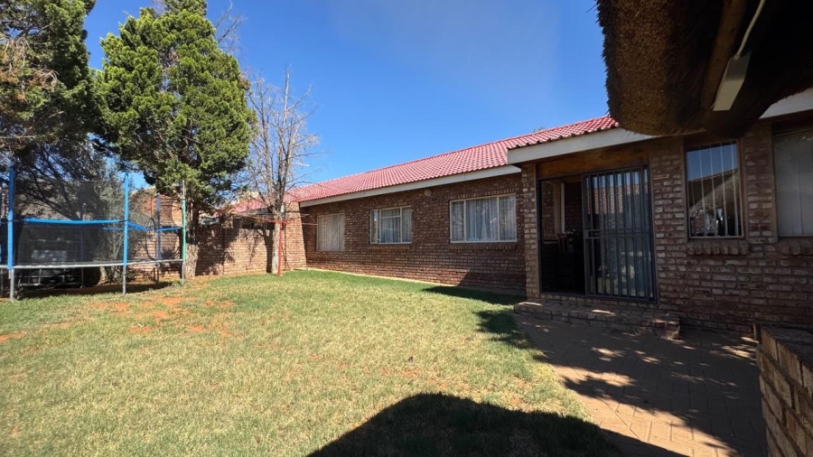 2 Bedroom Property for Sale in Camelot Northern Cape